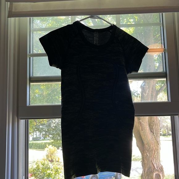 Lululemon Swiftly Tech Short Sleeve Crew T Shirt Heathered Camo Gray Black 4 - Picture 6 of 7